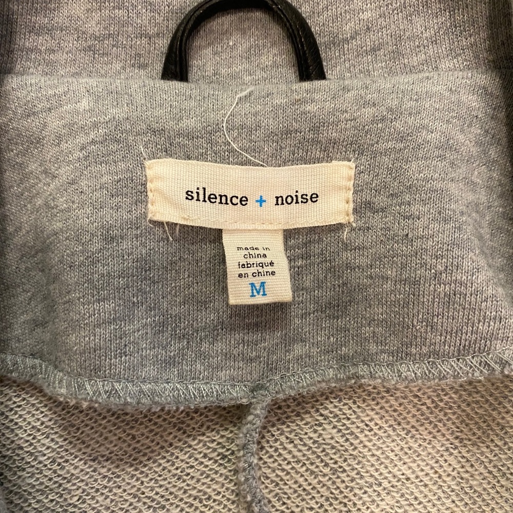 Urban Outfitters Sweatshirt Jacket - Picture 4 of 5